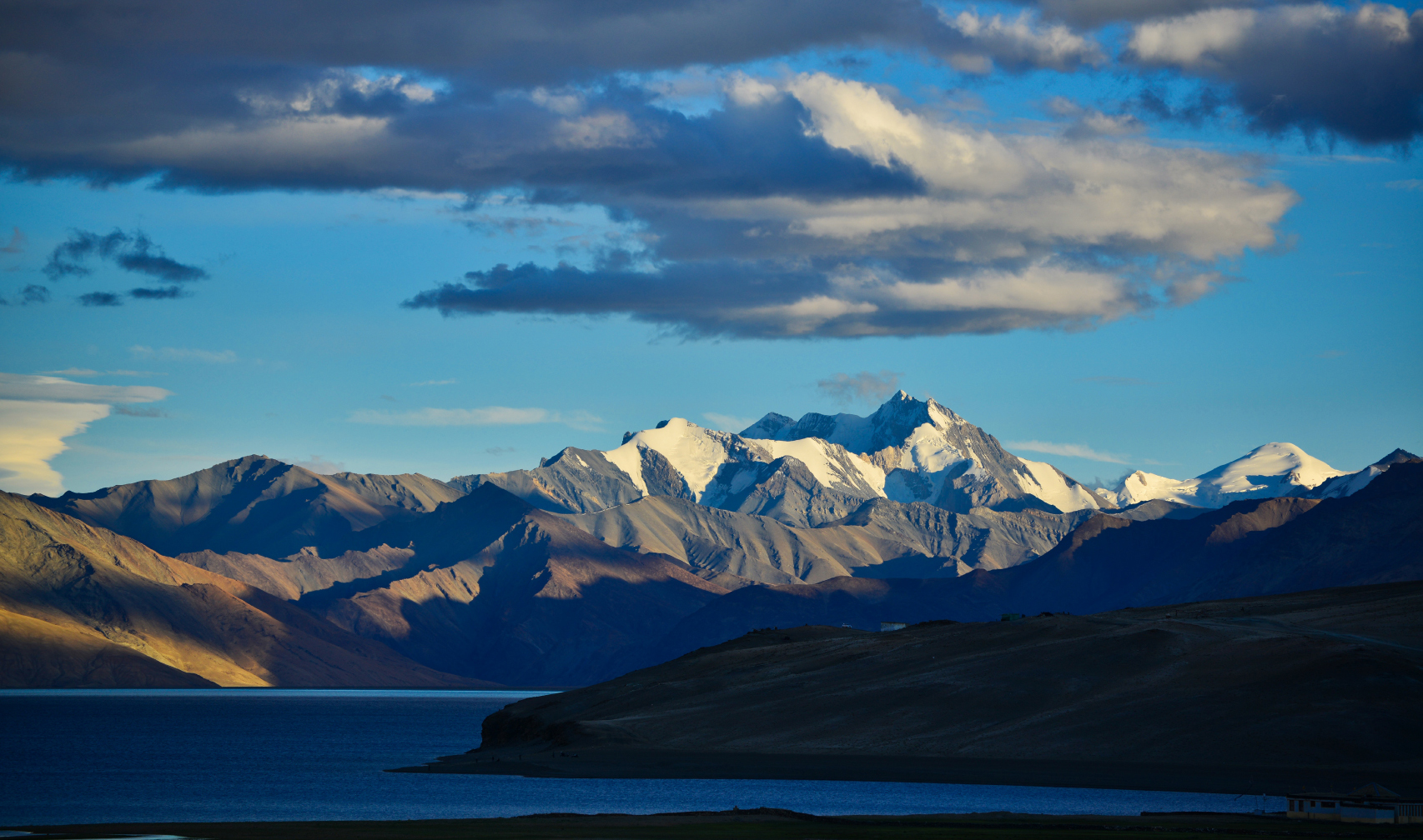 ladakh motorcycle tours